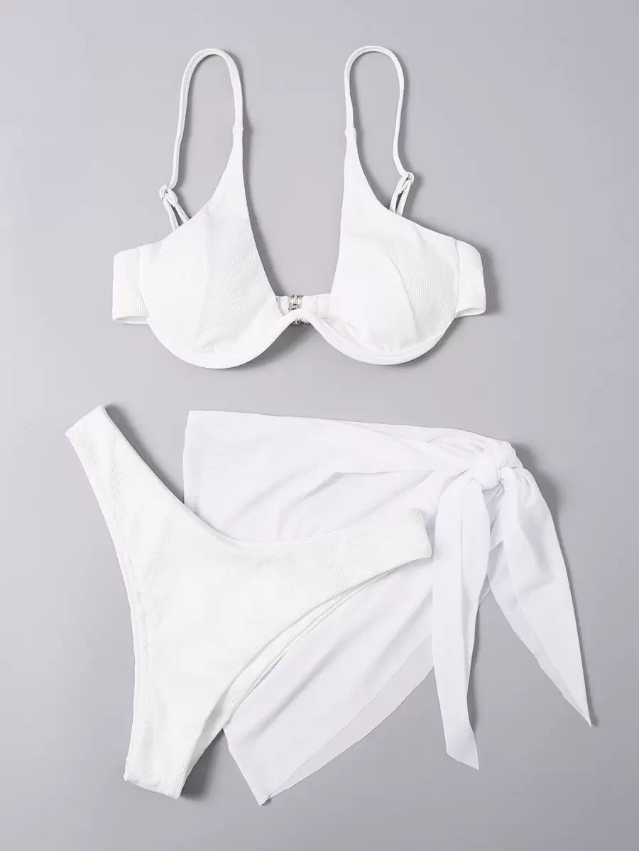 3'Lü Balenli Bikini Takımı Ve Örgü Plaj Eteği Niebbla
