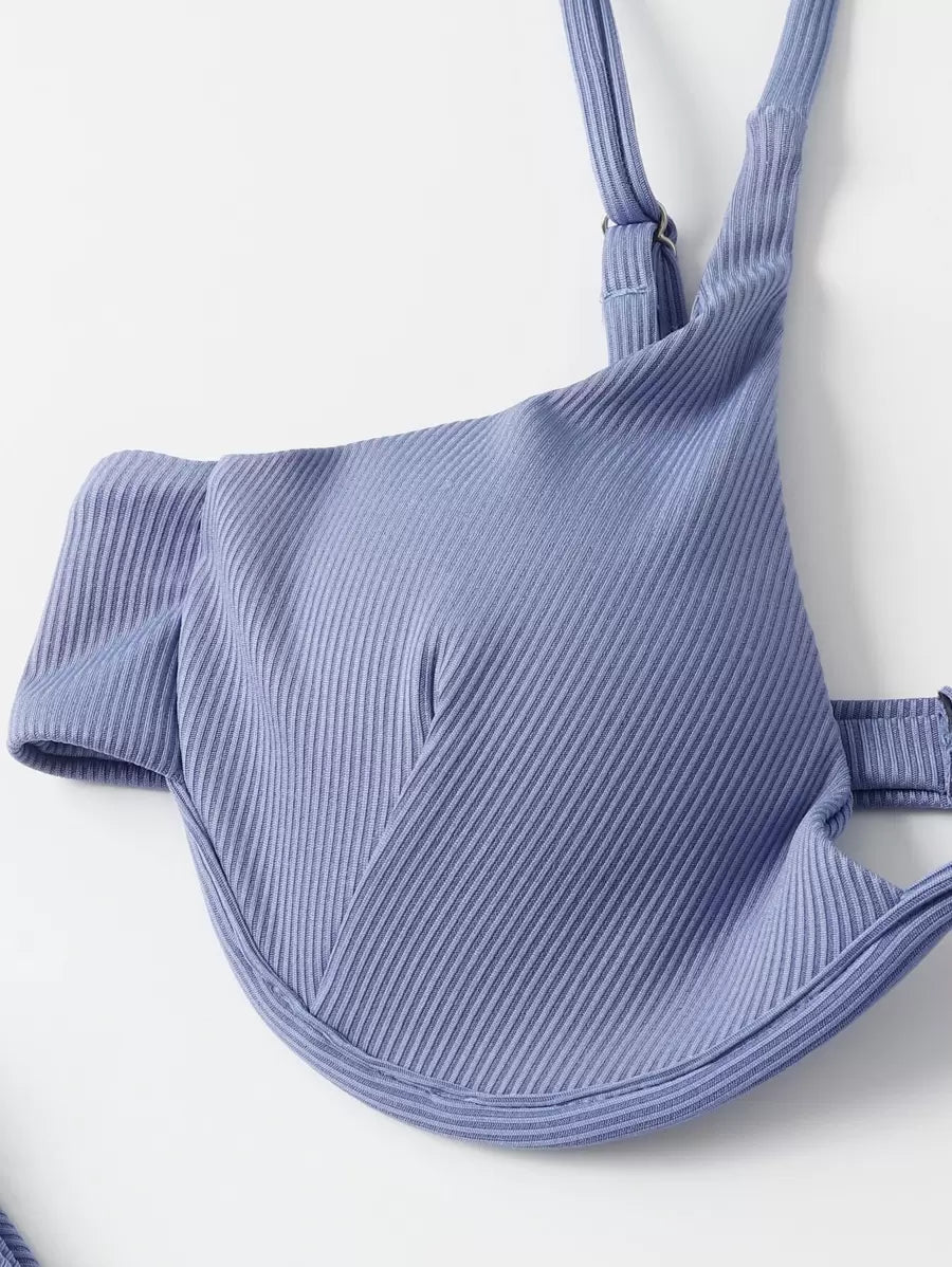 3'Lü Balenli Bikini Takımı Ve Örgü Plaj Eteği Niebbla