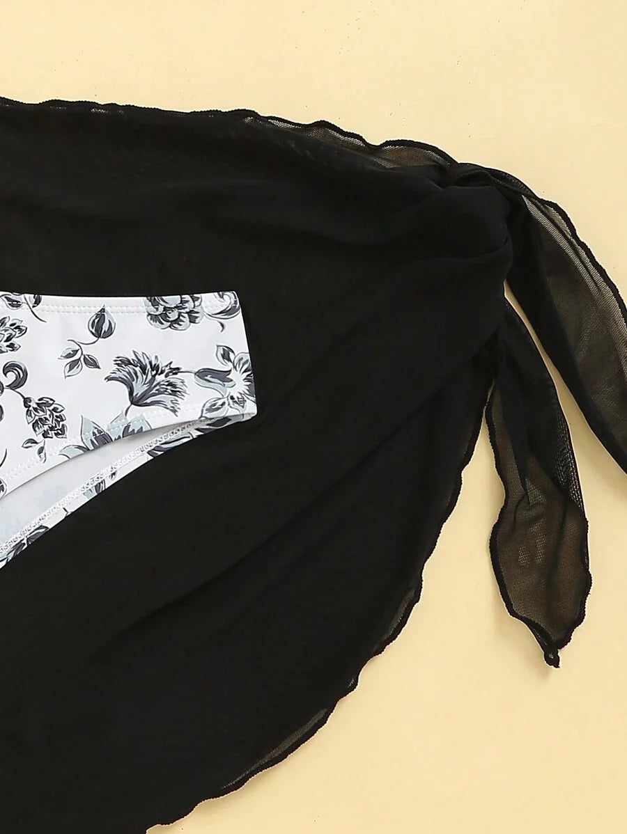 Düğüm Detaylı Çiçek Desenli Bikini Takımı Niebbla