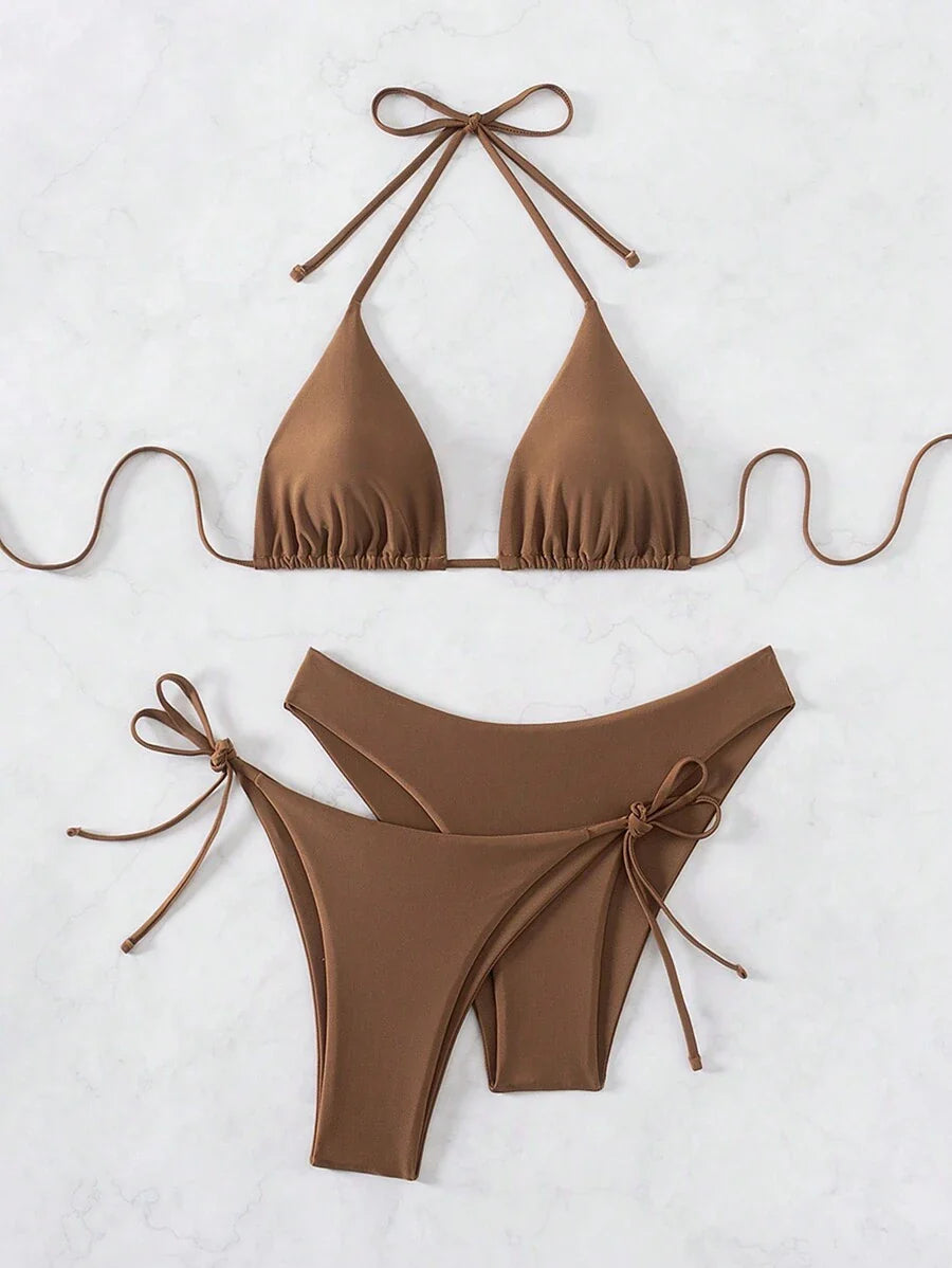 3 Parça Halter Üst + Üçgen Alt + Bağcıklı Şort Bikini Takımı Niebbla