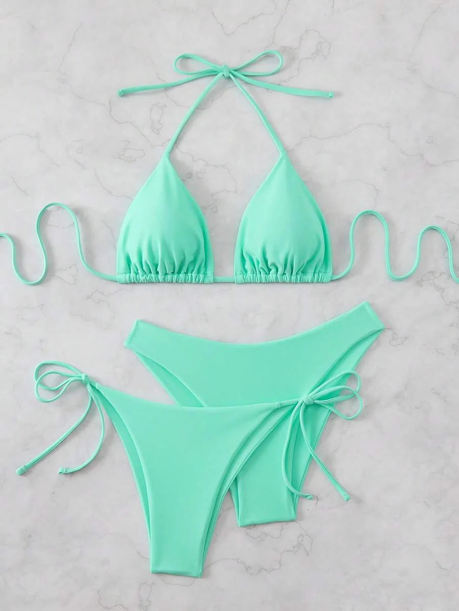 3 Parça Halter Üst + Üçgen Alt + Bağcıklı Şort Bikini Takımı Niebbla