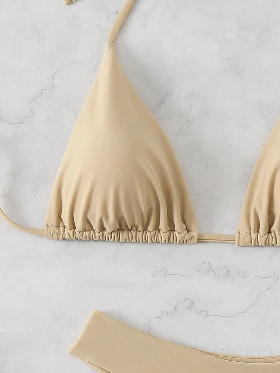 3 Parça Halter Üst + Üçgen Alt + Bağcıklı Şort Bikini Takımı Niebbla