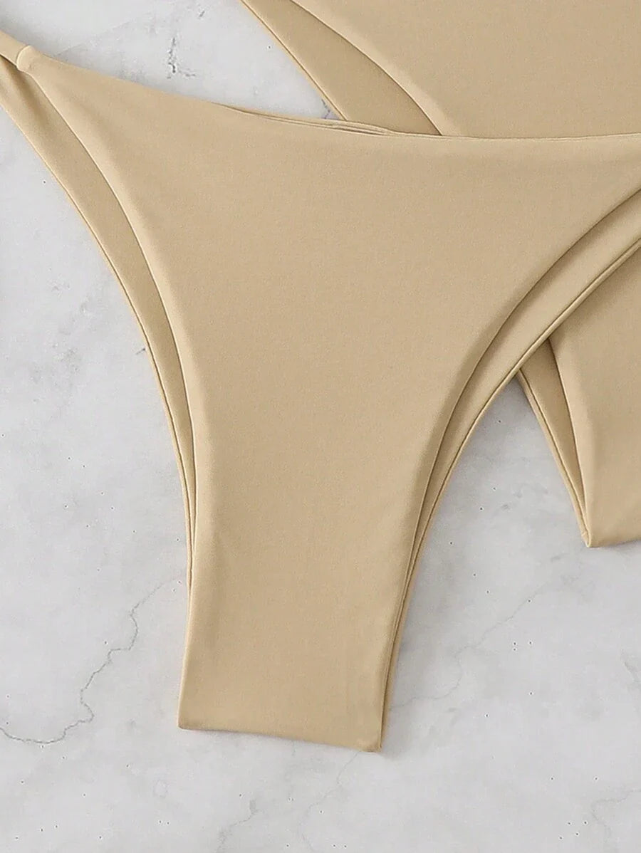 3 Parça Halter Üst + Üçgen Alt + Bağcıklı Şort Bikini Takımı Niebbla