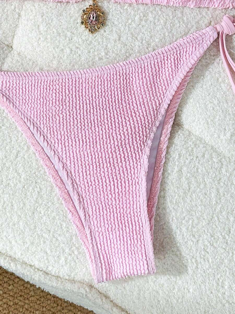 Jakarlı Metal Detaylı Askılı Bikini Takımı Niebbla