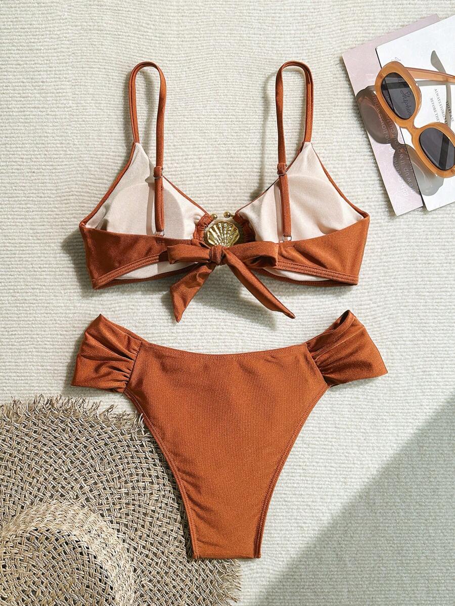 Metal Aksesuarlı Yüksek Kesim Askılı Bikini Takımı Niebbla