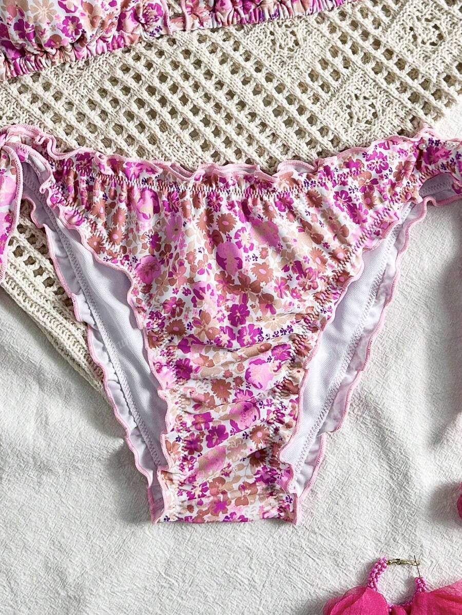 Çiçekli Dantel Pileli Bikini Takımı Niebbla