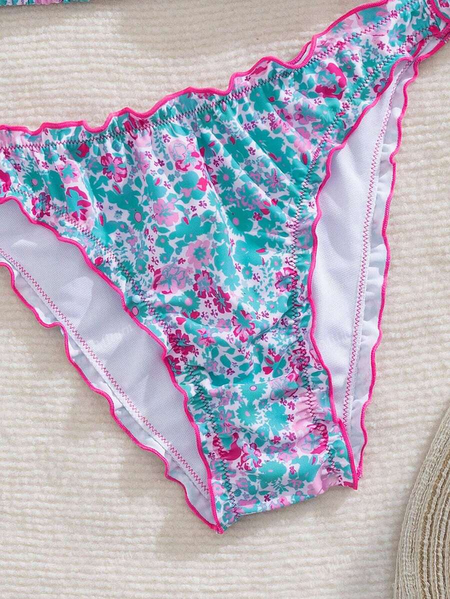 Çiçekli Dantel Pileli Bikini Takımı Niebbla