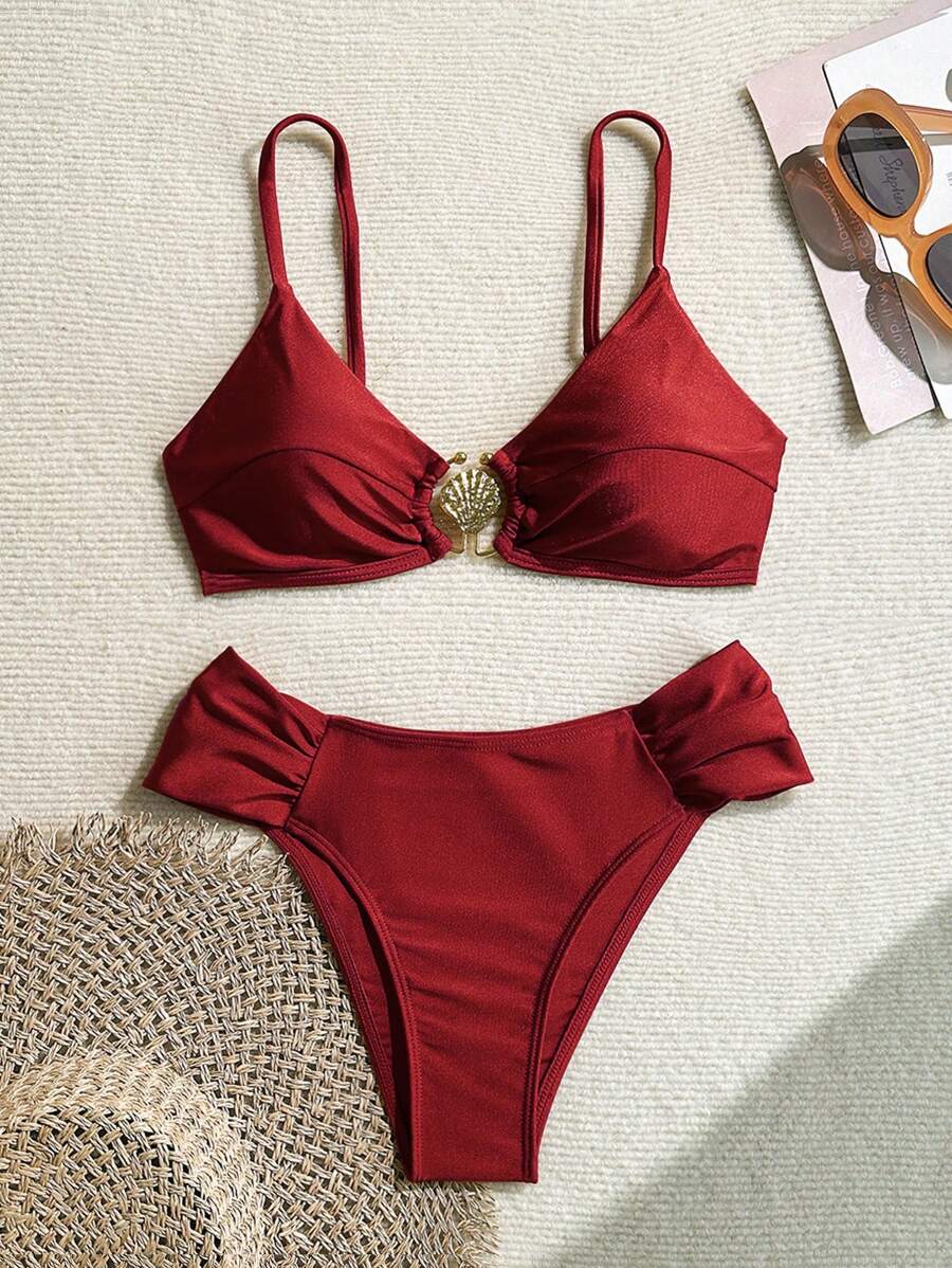 Metal Aksesuarlı Yüksek Kesim Askılı Bikini Takımı Niebbla