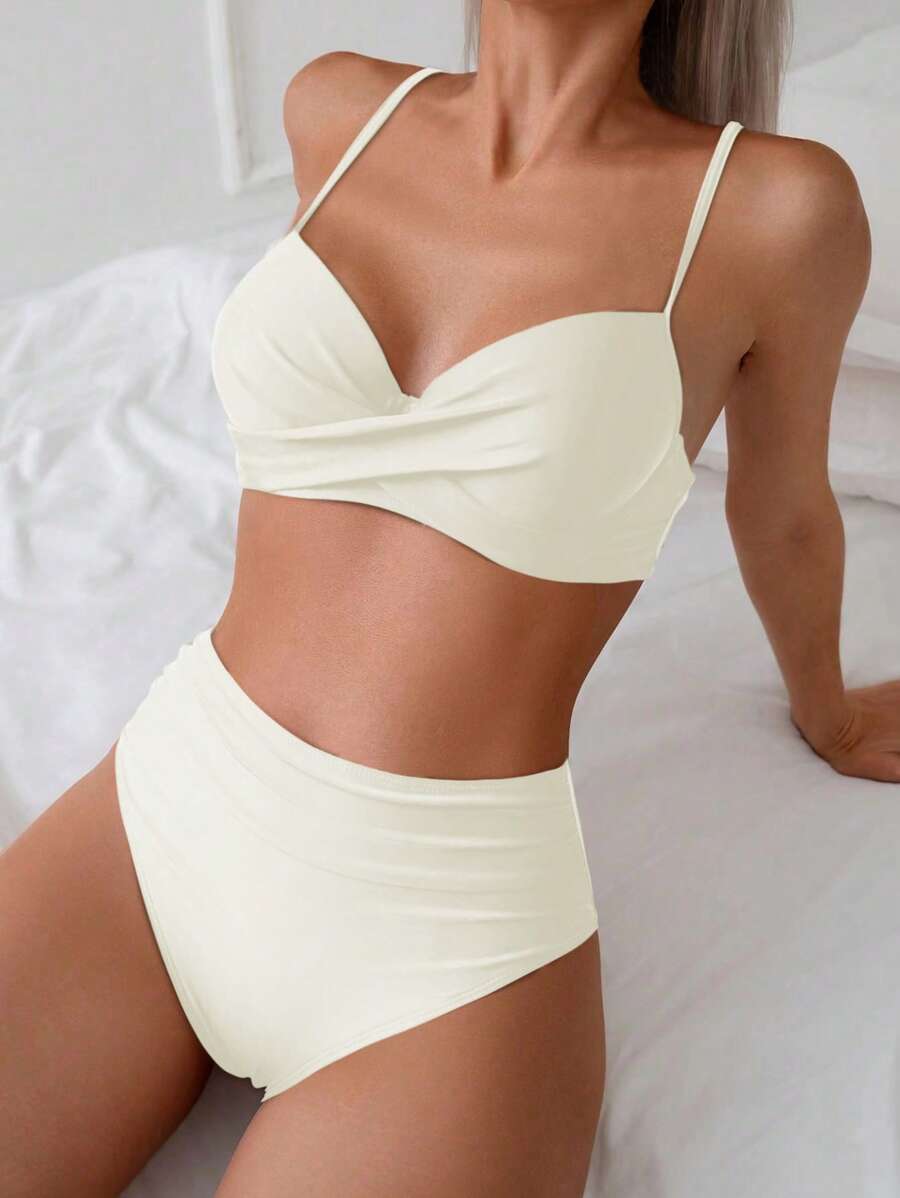 Askılı Yüksek Bel Balenli Bikini Takımı Niebbla