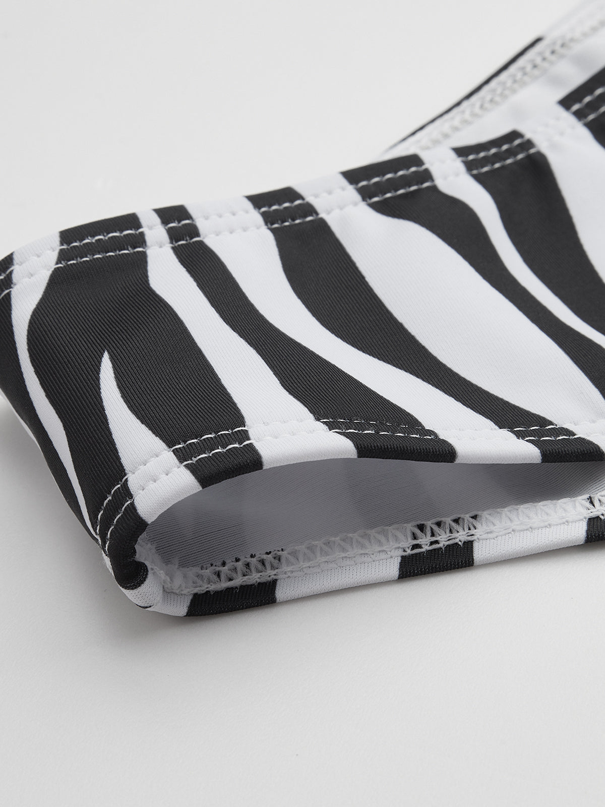 Zebra Çizgili Üçgen Bikini Takımı Siaora