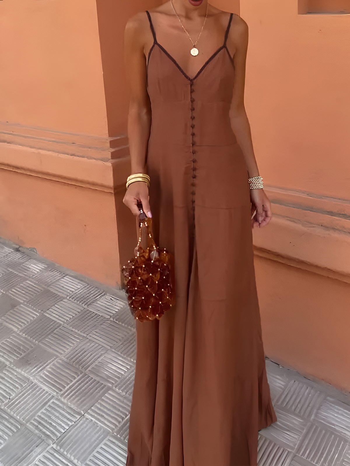 Kontrast Biye Düğmeli Spagetti Askılı Uzun Elbise Shine Aura