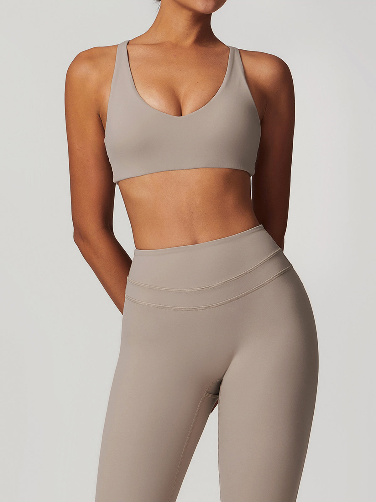 Sırtı Açık Spor Sütyeni THESVELTECHIC