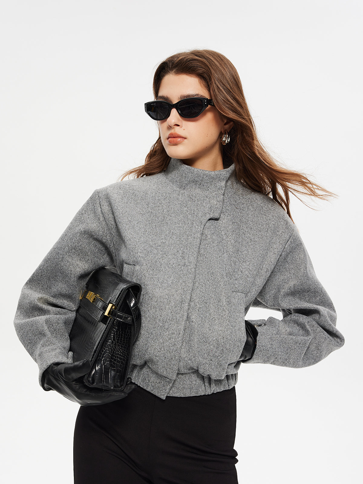 Düğme Klipsli Kısa Blazer THESVELTECHIC