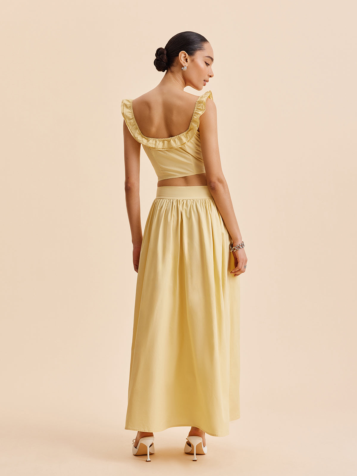 Şık Volanlı Crop Top ve Etek Takımı THESVELTECHIC