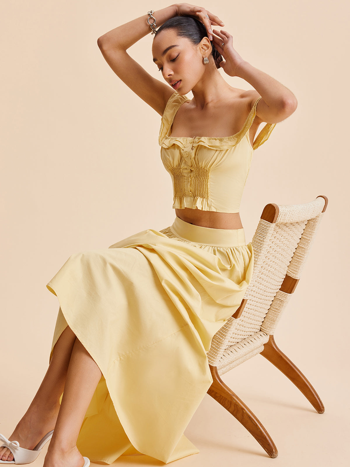 Şık Volanlı Crop Top ve Etek Takımı THESVELTECHIC