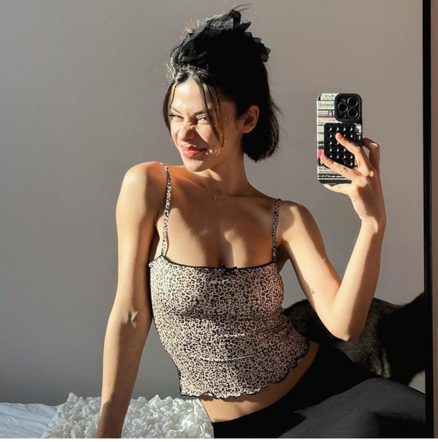 Grecia Leopar Desenli Crop Bluz Siaora