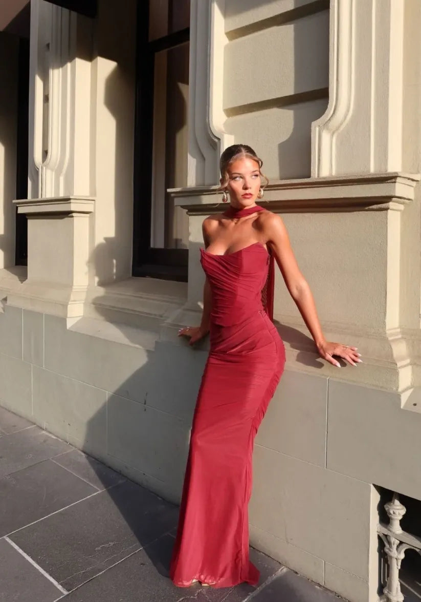 Aniyah | Askısız Bodycon Maxi Elbise THESVELTECHIC