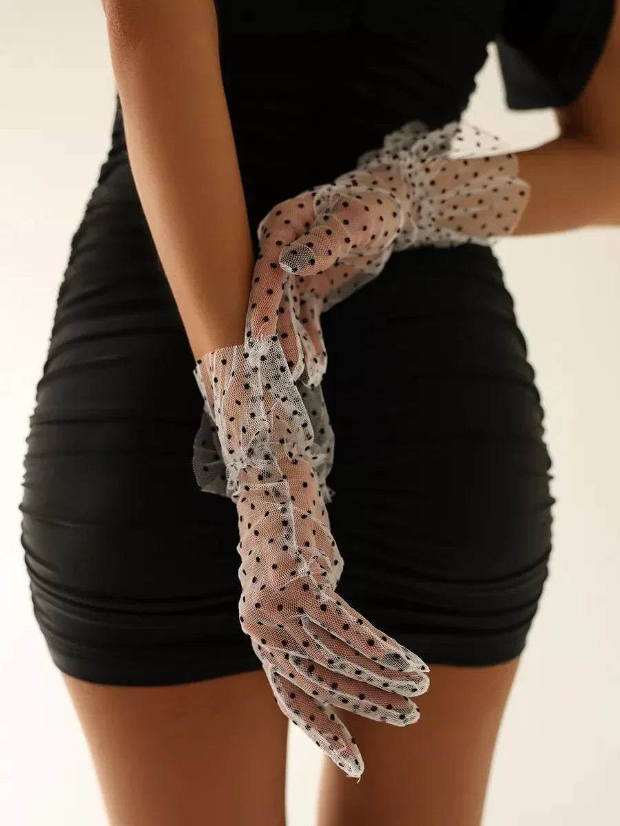 Beyaz Şık Dantel Eldivenler - NESS Koleksiyonu THESVELTECHIC