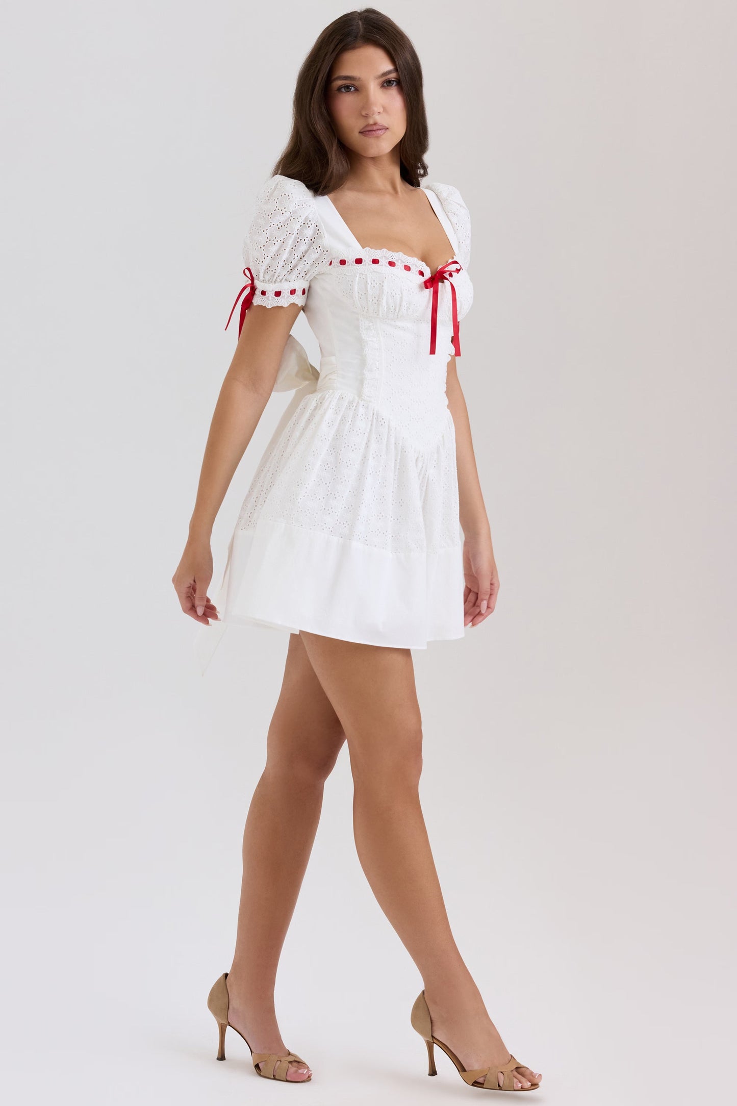 Jana Beyaz Broderie Anglaise Puf Kol Mini Elbise Niebbla
