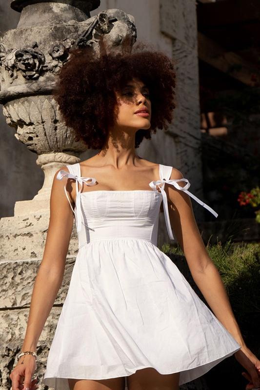 Kayla Fiyonklu Omuz Askılı Mini Elbise Niebbla
