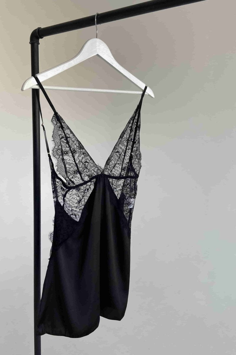 Nuisette Kadın - HİSSETTİRİCİ OLUN THESVELTECHIC