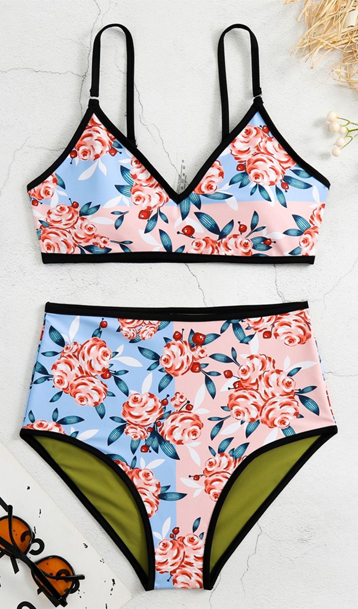 Askılı Çiçekli Yüksek Bel Bikini Takımı Niebbla