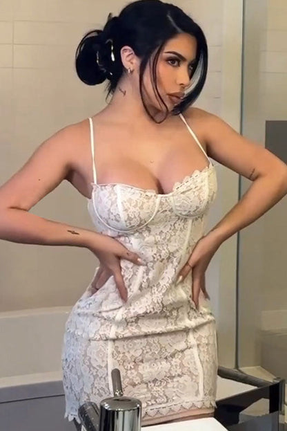 Minimalist Seksi Düz Askılı Mini Elbise Niebbla
