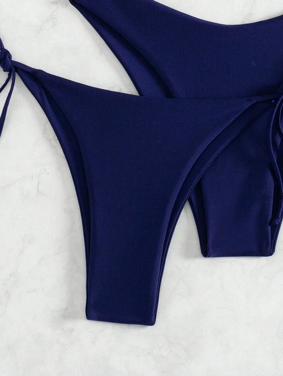 3 Parça Halter Üst + Üçgen Alt + Bağcıklı Şort Bikini Takımı Niebbla