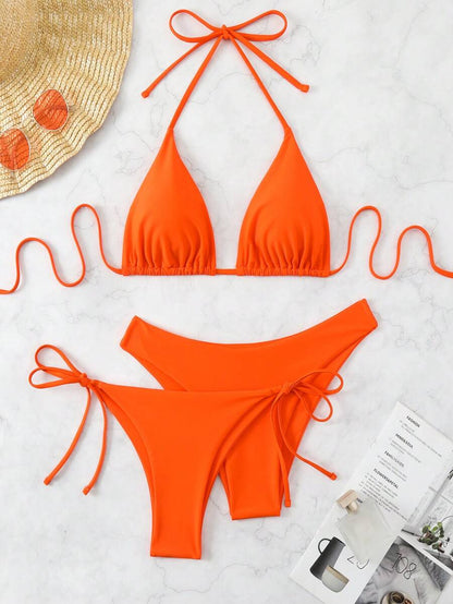 3 Parça Halter Üst + Üçgen Alt + Bağcıklı Şort Bikini Takımı Niebbla