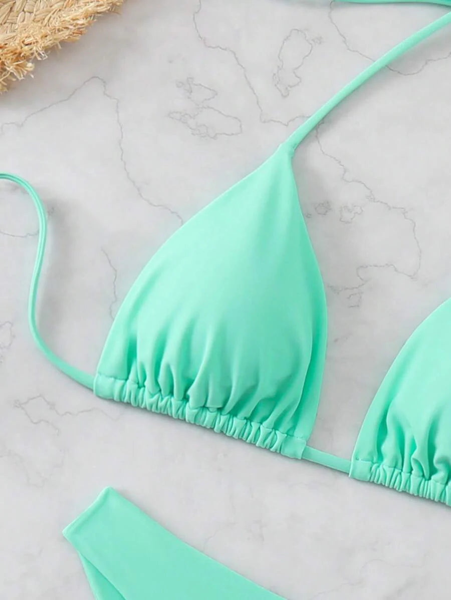 3 Parça Halter Üst + Üçgen Alt + Bağcıklı Şort Bikini Takımı Niebbla