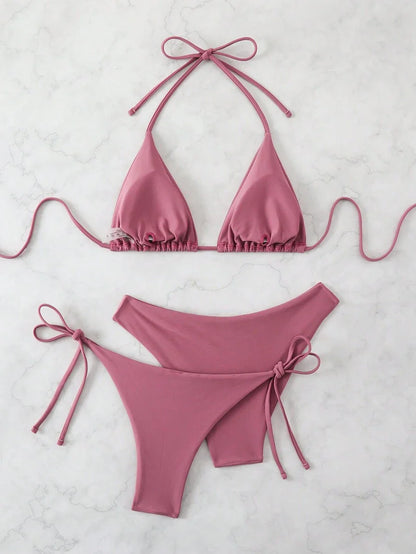 3 Parça Halter Üst + Üçgen Alt + Bağcıklı Şort Bikini Takımı Niebbla