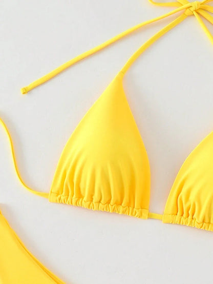 3 Parça Halter Üst + Üçgen Alt + Bağcıklı Şort Bikini Takımı Niebbla