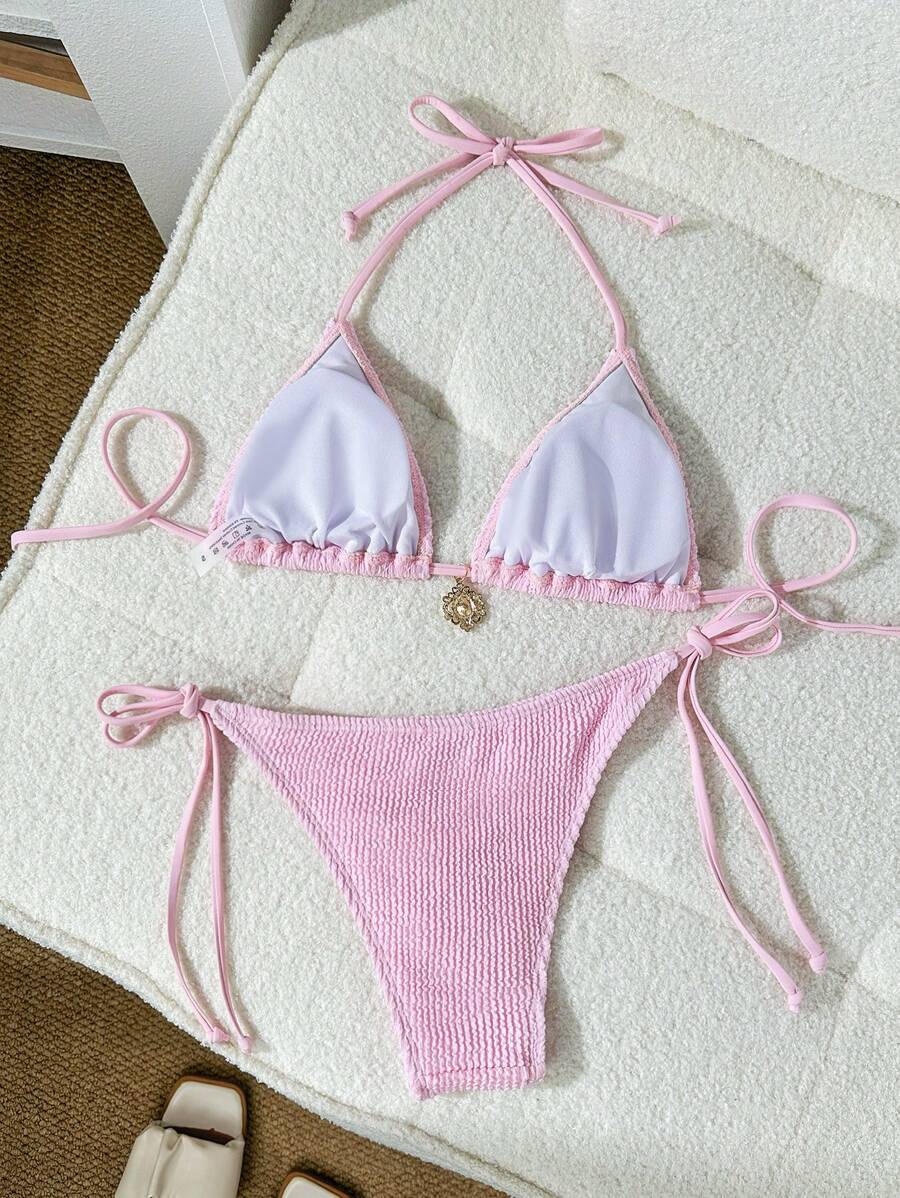 Jakarlı Metal Detaylı Askılı Bikini Takımı Niebbla