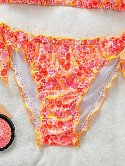 Çiçekli Dantel Pileli Bikini Takımı Niebbla