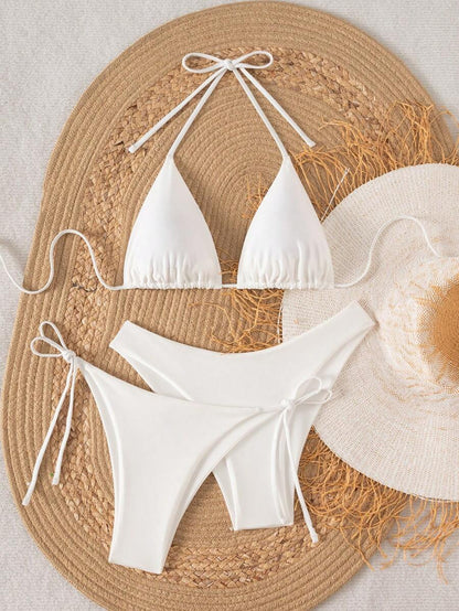 3 Parça Halter Üst + Üçgen Alt + Bağcıklı Şort Bikini Takımı Niebbla