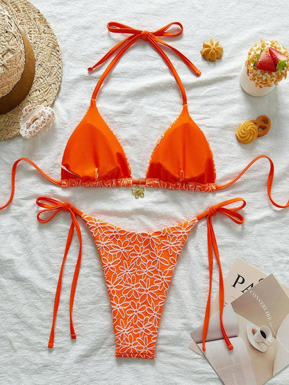 Çiçek Desenli Boyundan Bağlamalı Bikini Ve Bağcıklı Bikini Altı Takımı Niebbla