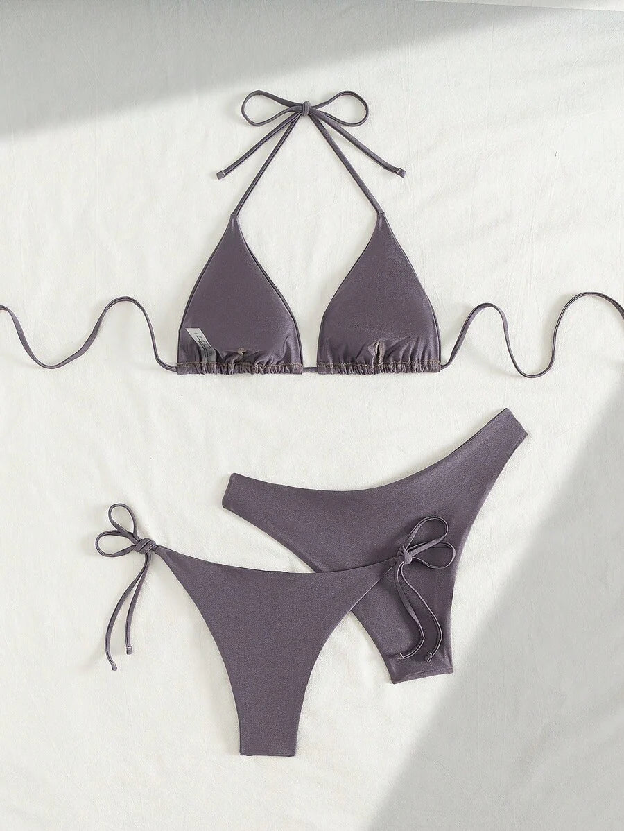 3 Parça Halter Üst + Üçgen Alt + Bağcıklı Şort Bikini Takımı Niebbla