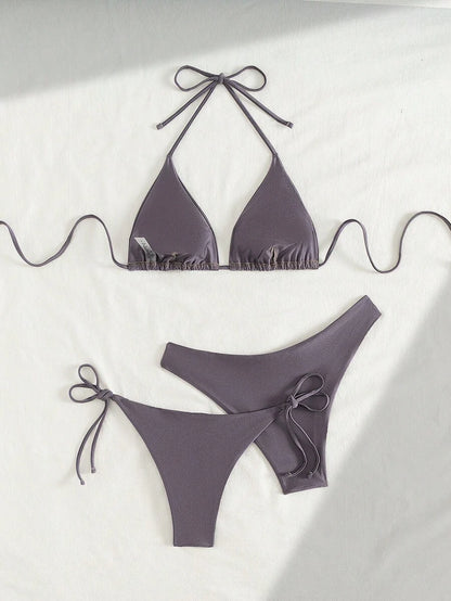 3 Parça Halter Üst + Üçgen Alt + Bağcıklı Şort Bikini Takımı Niebbla