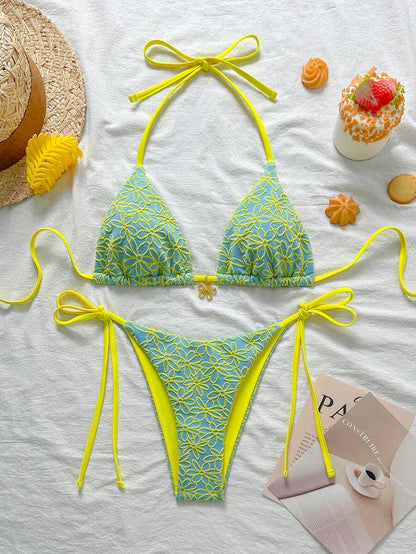 Çiçek Desenli Boyundan Bağlamalı Bikini Ve Bağcıklı Bikini Altı Takımı Niebbla