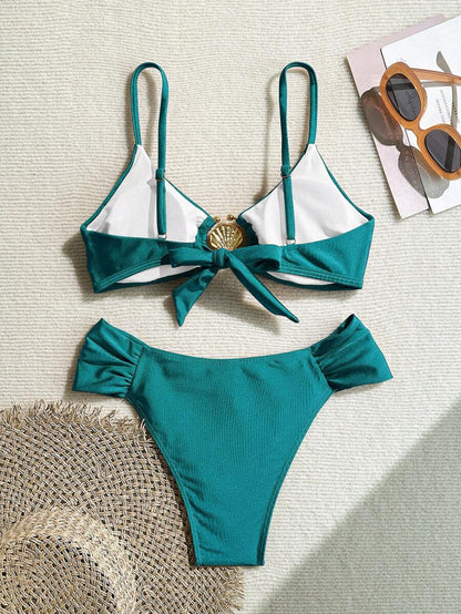 Metal Aksesuarlı Yüksek Kesim Askılı Bikini Takımı Niebbla