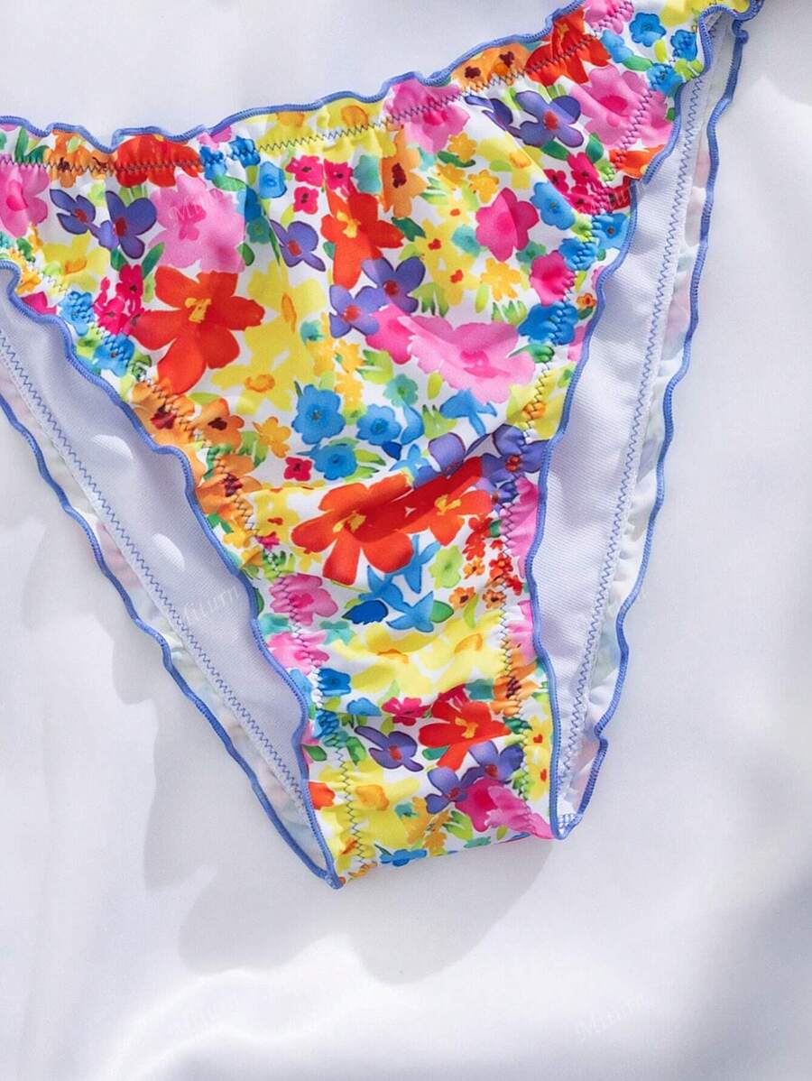 Çiçekli Dantel Pileli Bikini Takımı Niebbla