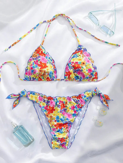 Çiçekli Dantel Pileli Bikini Takımı Niebbla