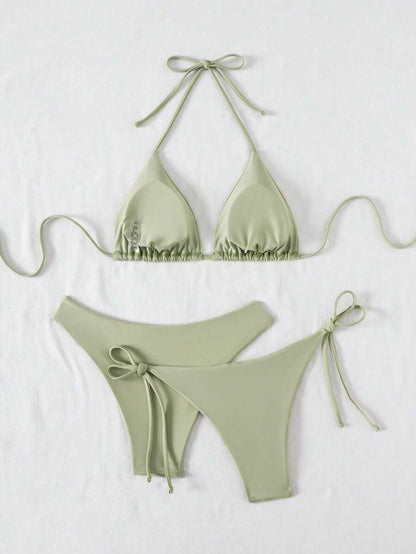 3 Parça Halter Üst + Üçgen Alt + Bağcıklı Şort Bikini Takımı Niebbla