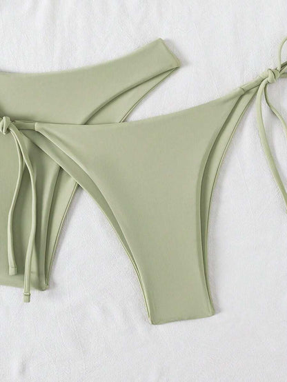 3 Parça Halter Üst + Üçgen Alt + Bağcıklı Şort Bikini Takımı Niebbla