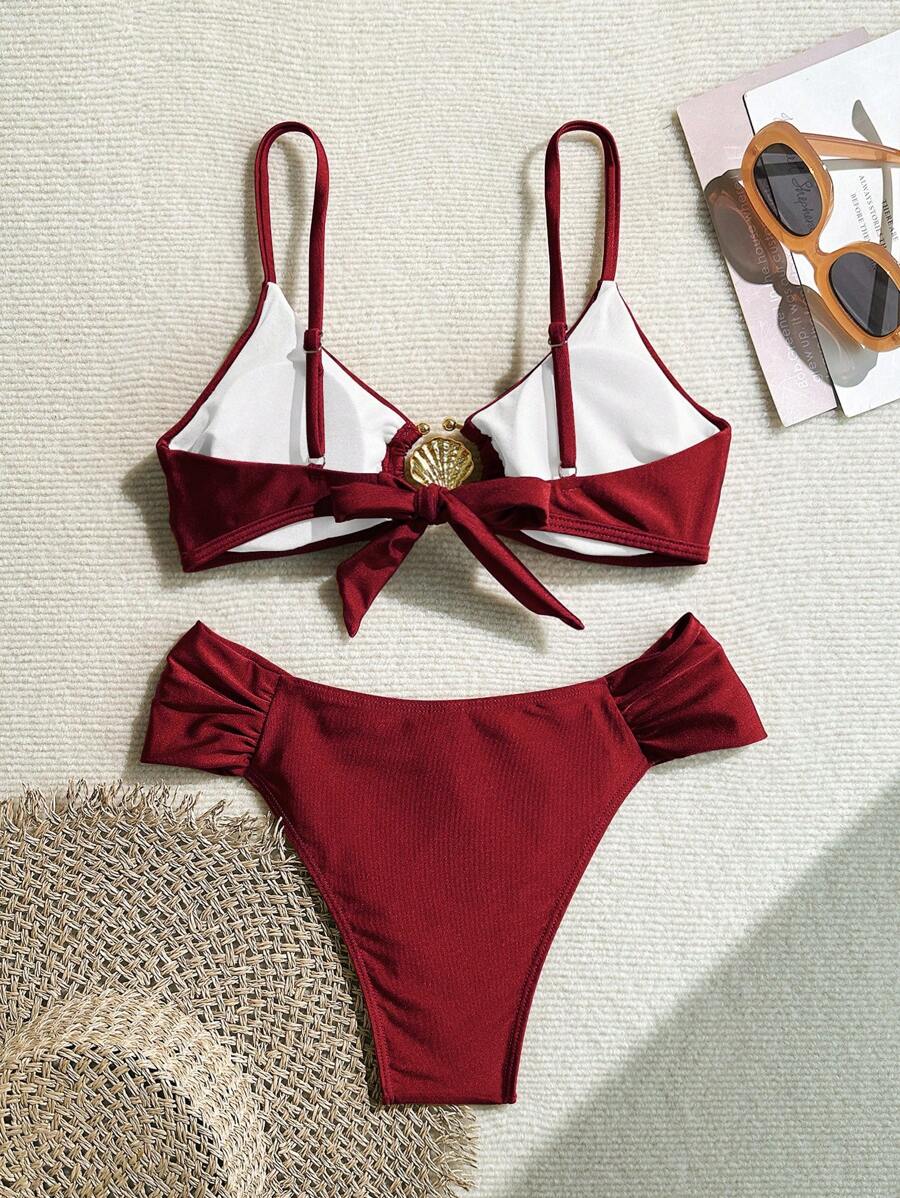 Metal Aksesuarlı Yüksek Kesim Askılı Bikini Takımı Niebbla