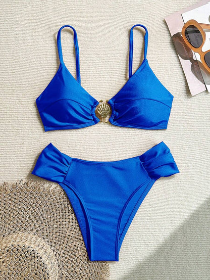 Metal Aksesuarlı Yüksek Kesim Askılı Bikini Takımı Niebbla