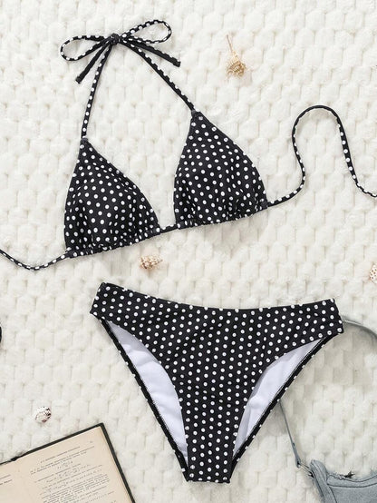 Çiçek Desenli Halter Bağcıklı Bikini Takımı Niebbla