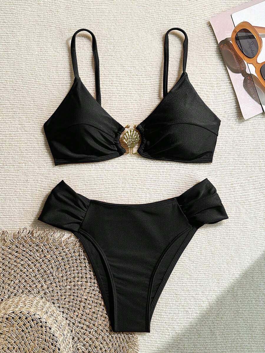 Metal Aksesuarlı Yüksek Kesim Askılı Bikini Takımı Niebbla