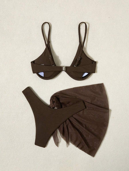 3'Lü Balenli Bikini Takımı Ve Örgü Plaj Eteği Niebbla