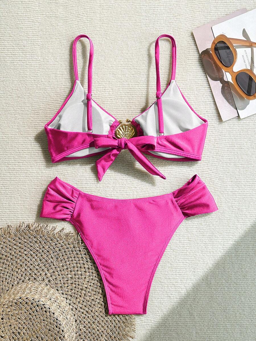 Metal Aksesuarlı Yüksek Kesim Askılı Bikini Takımı Niebbla
